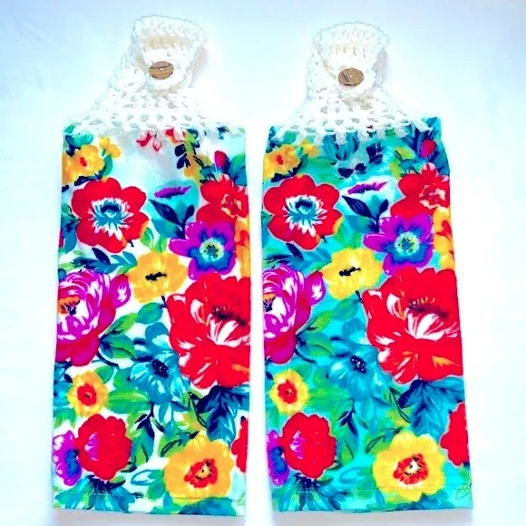 HAND CRAFTED Pioneer Woman Crochet Top Hanging Kitchen or Bathroom Hand Towels - Picture 1 of 6